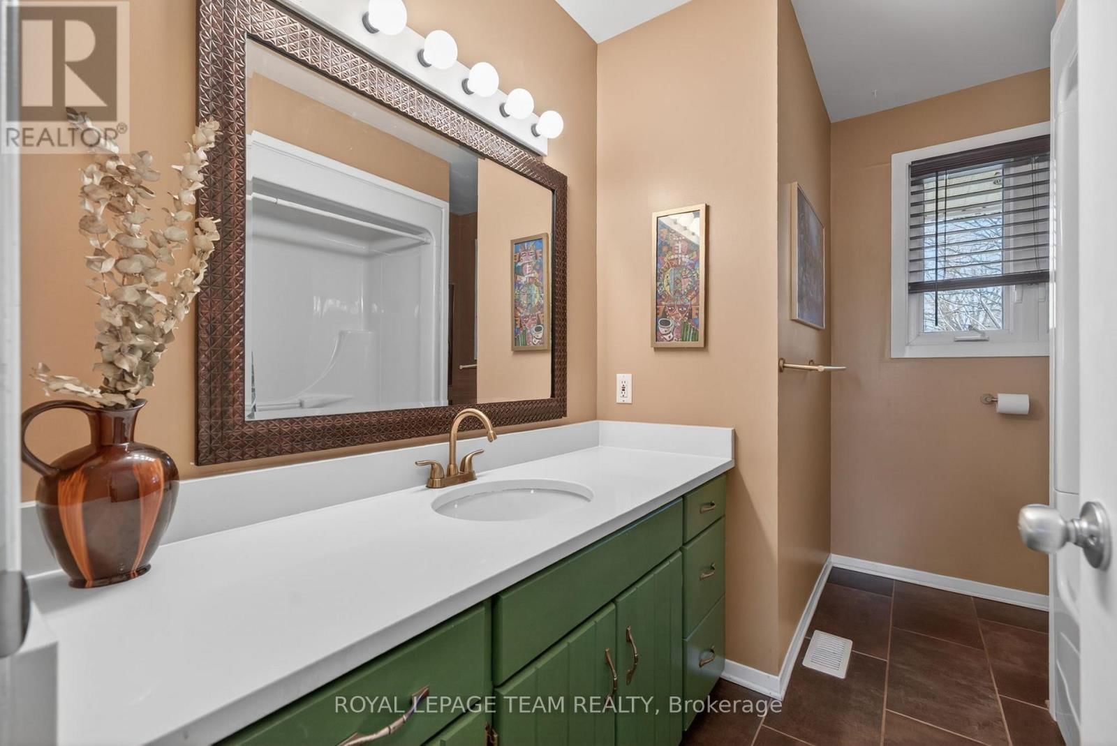 105 FORTUNE STREET Image 24