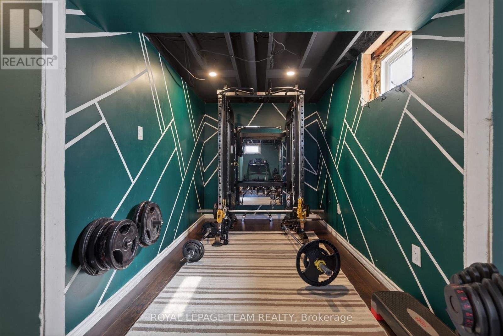 105 FORTUNE STREET Image 35