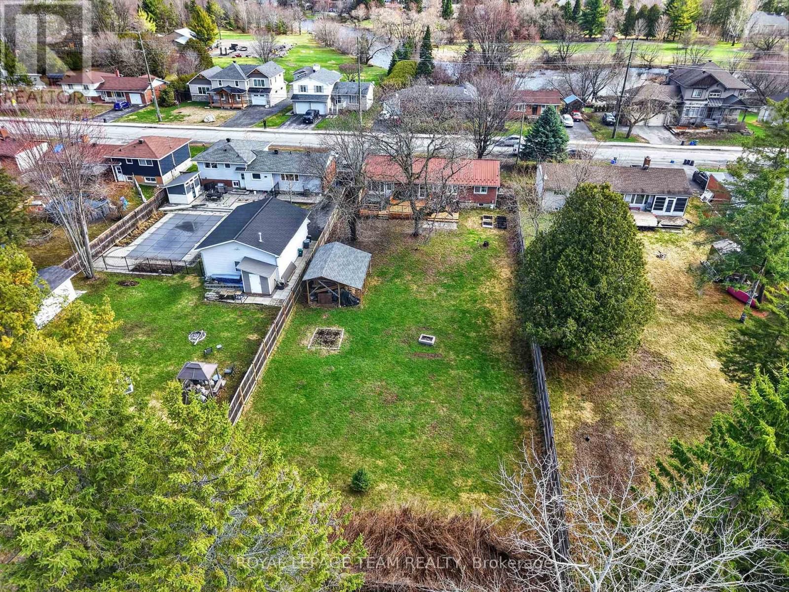 105 FORTUNE STREET Image 46