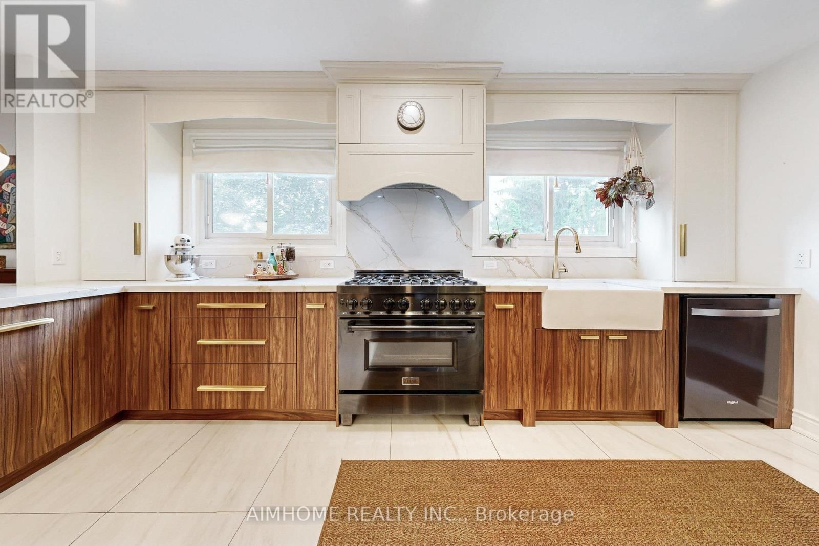 23 HILDEGARD DRIVE Image 10