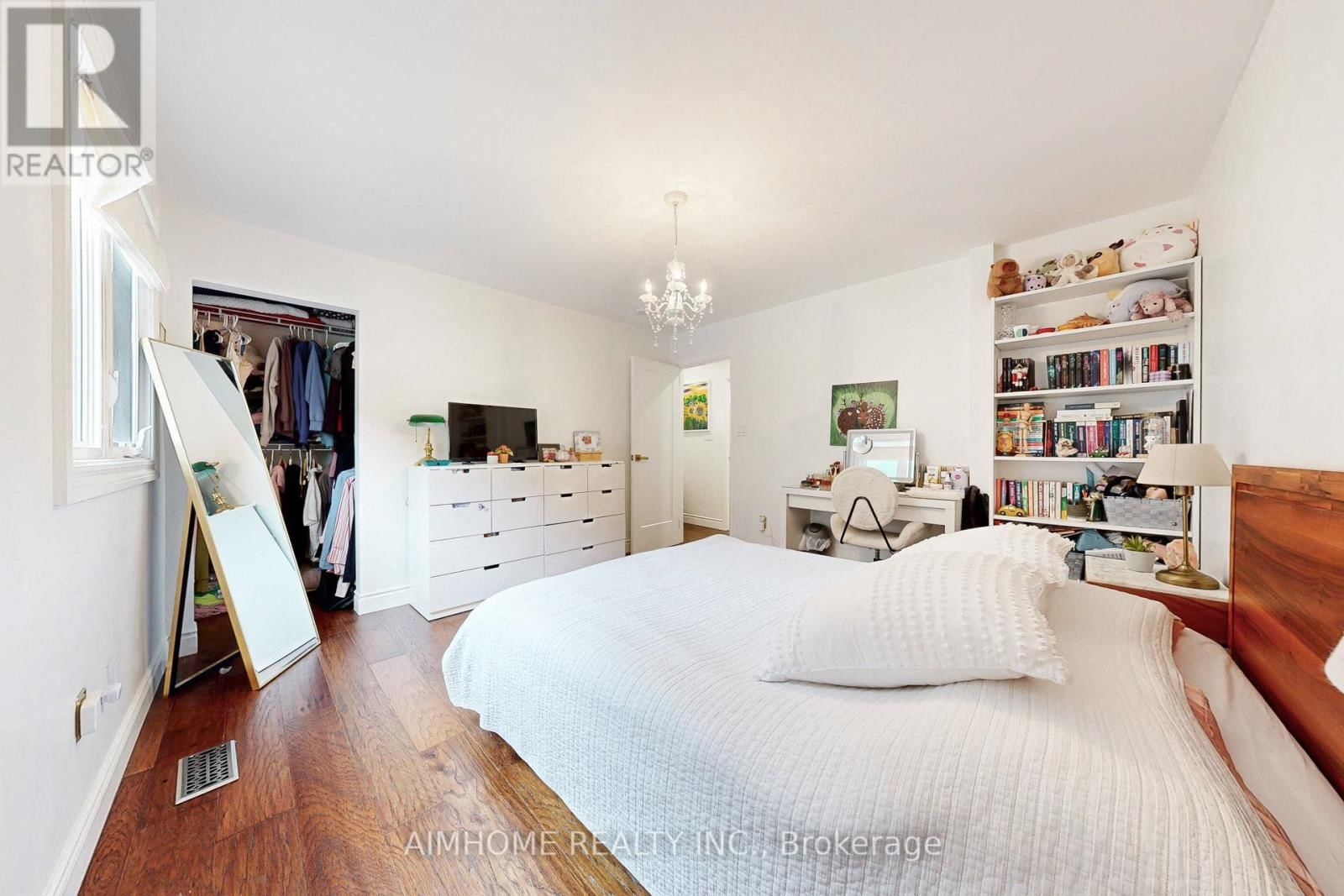 23 HILDEGARD DRIVE Image 23