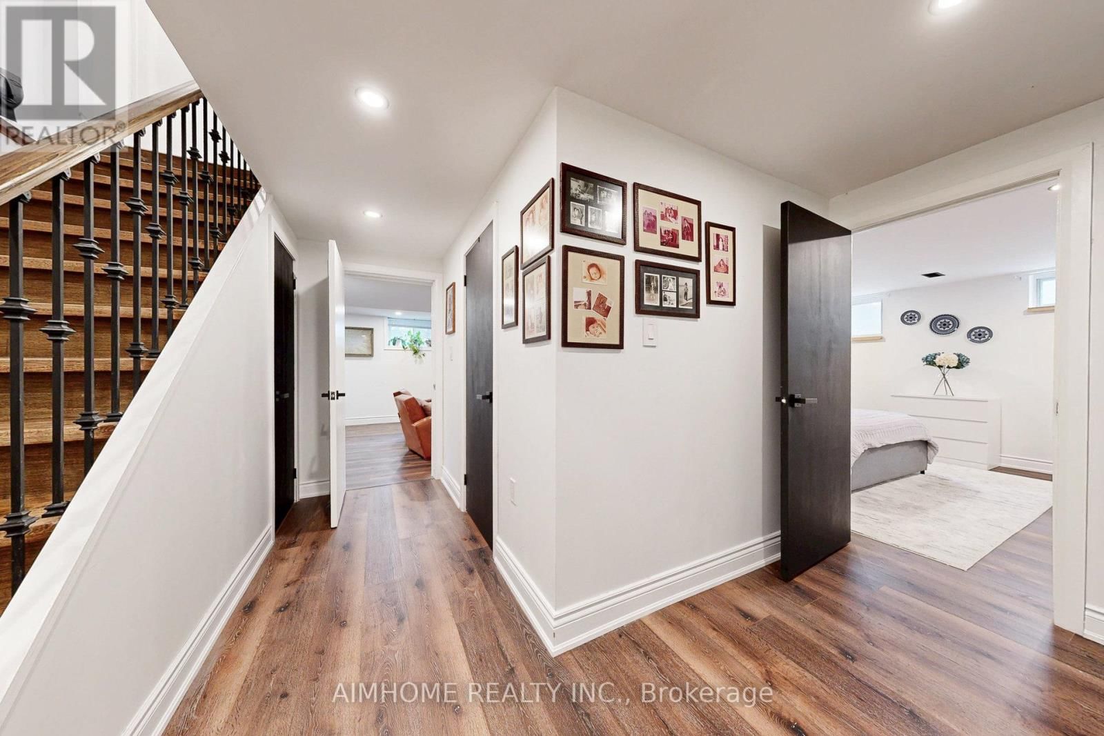 23 HILDEGARD DRIVE Image 30