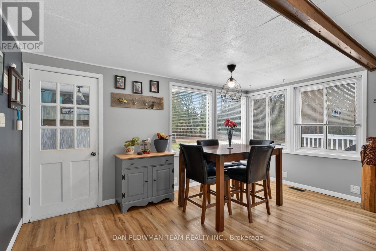 1545 WESTVIEW CRESCENT Image 14