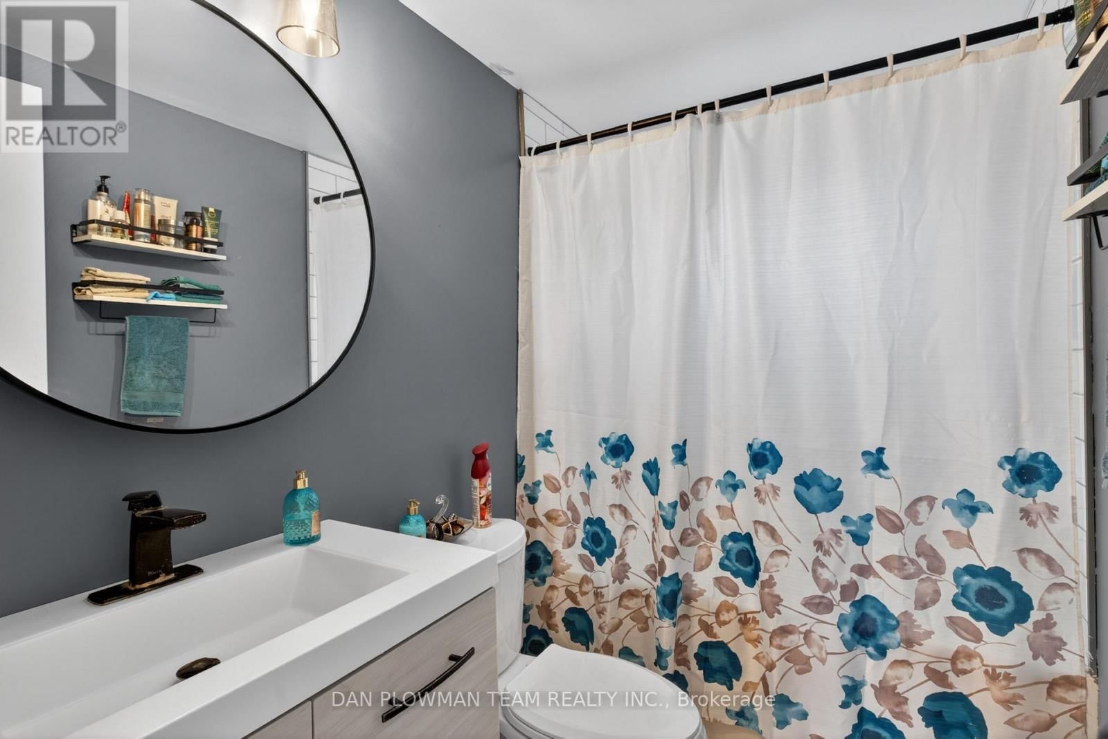 1545 WESTVIEW CRESCENT Image 25