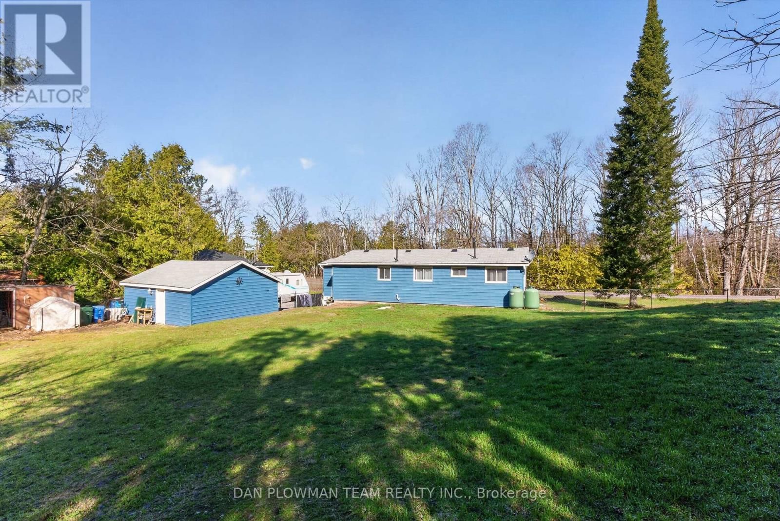 1545 WESTVIEW CRESCENT Image 27