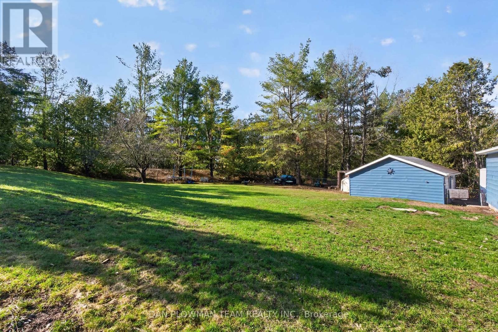 1545 WESTVIEW CRESCENT Image 29