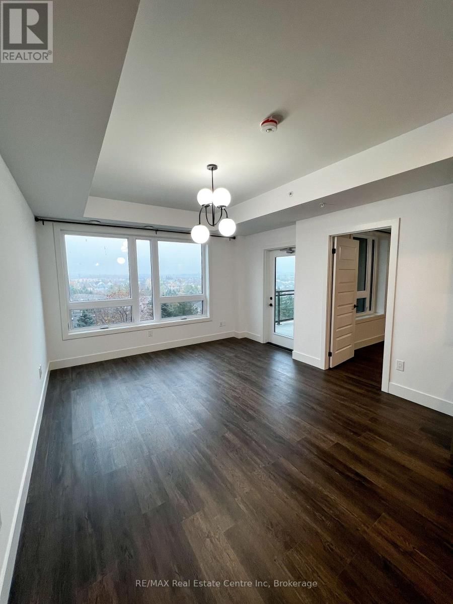 602 - 26 LOWES ROAD WEST Image 13