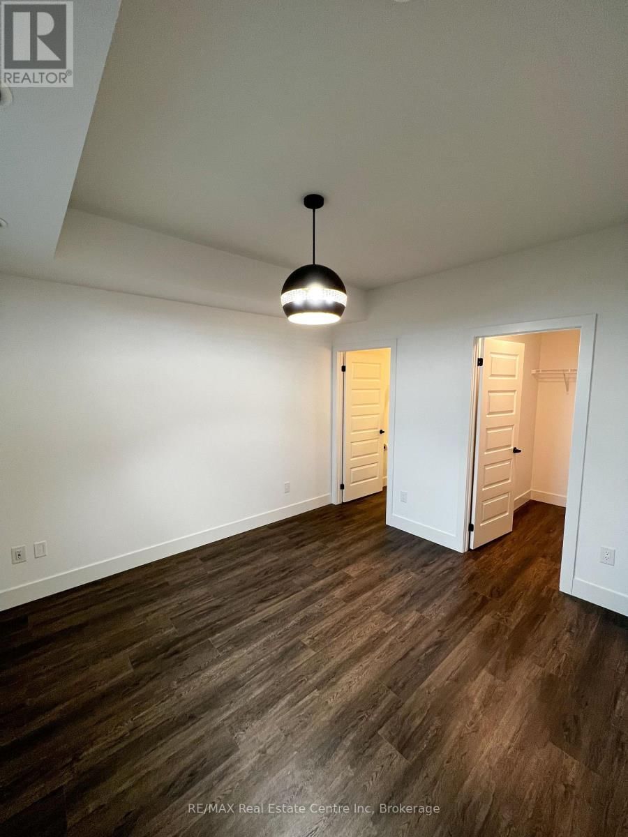 602 - 26 LOWES ROAD WEST Image 14