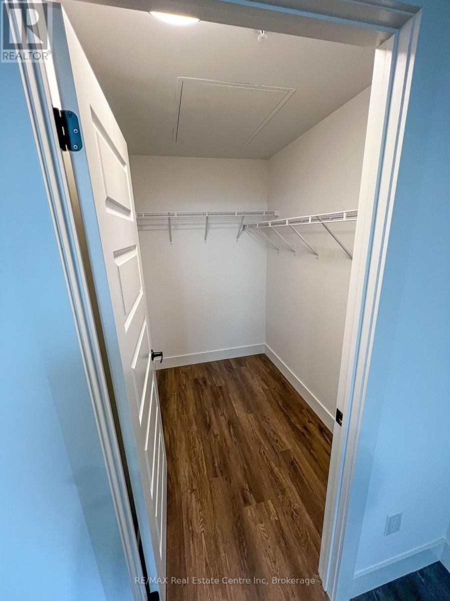 602 - 26 LOWES ROAD WEST Image 15