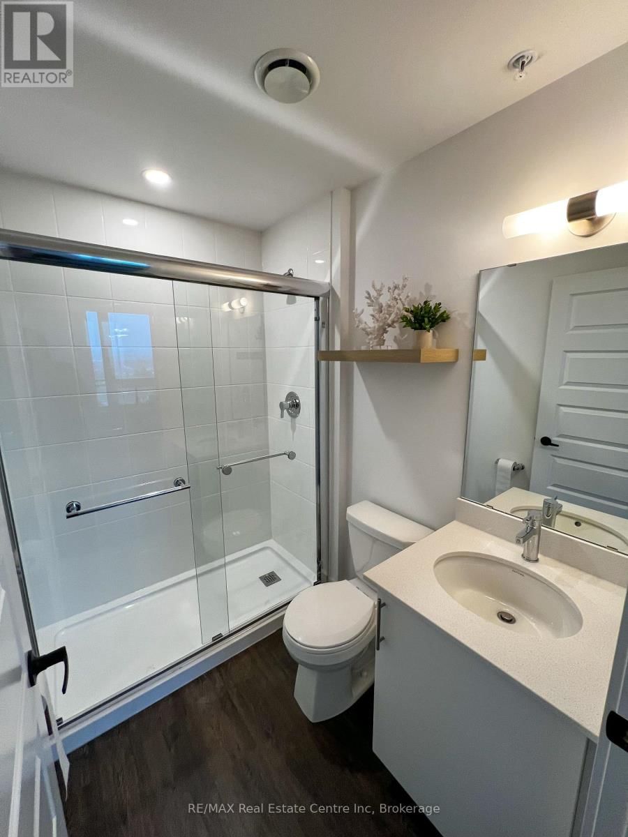 602 - 26 LOWES ROAD WEST Image 16