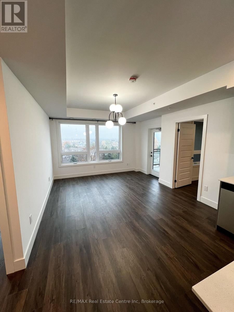 602 - 26 LOWES ROAD WEST Image 4