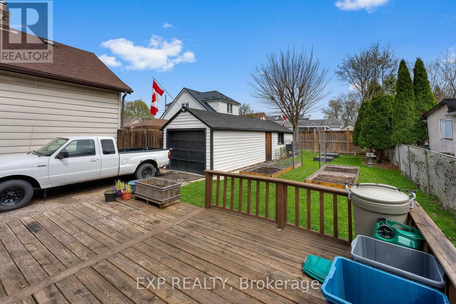 62 ROLLS AVENUE Image 24