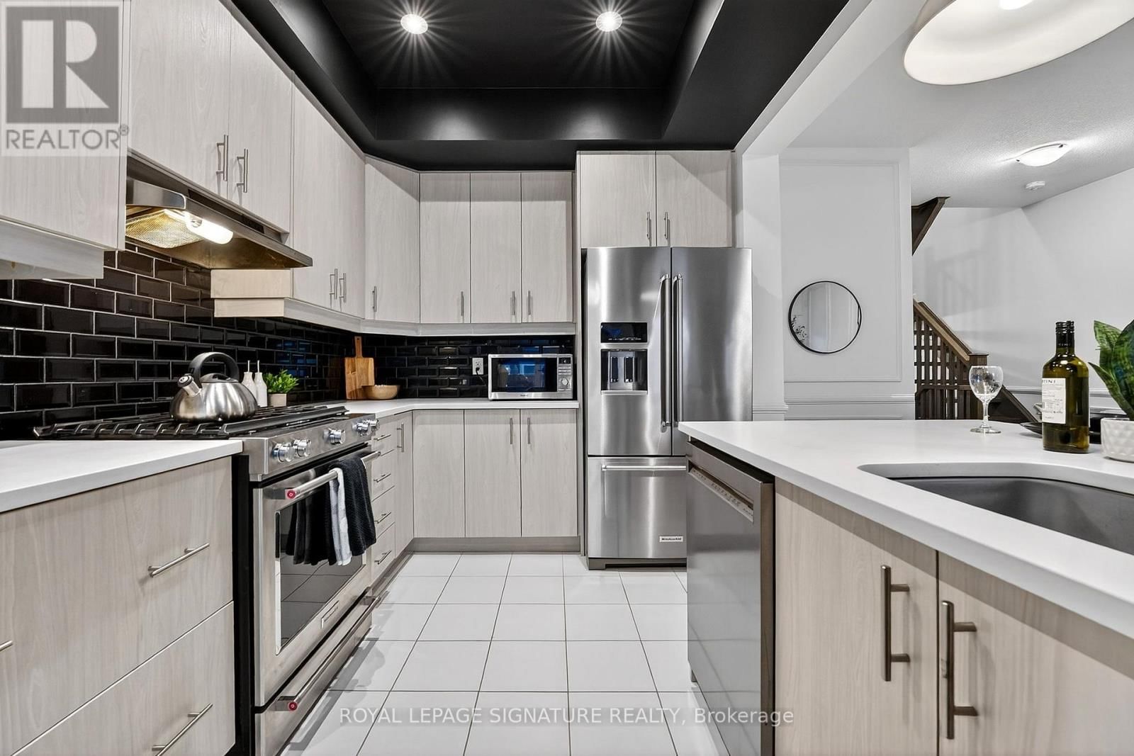 24 CYCLONE WAY Image 12