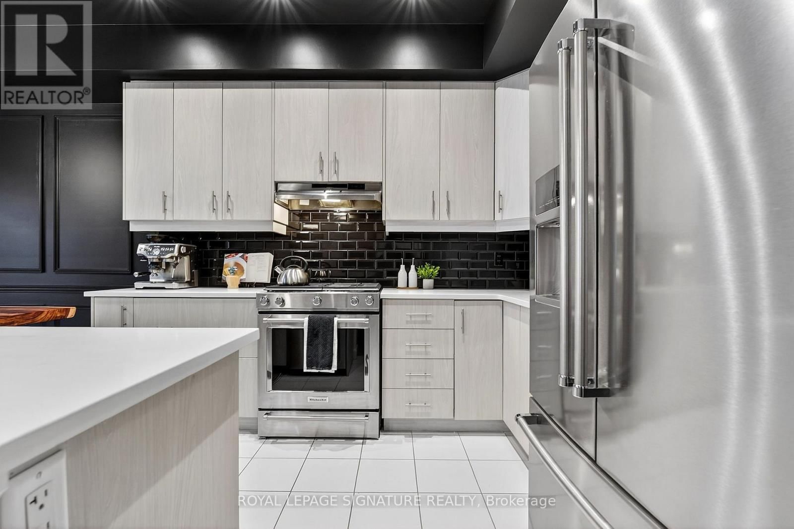 24 CYCLONE WAY Image 14