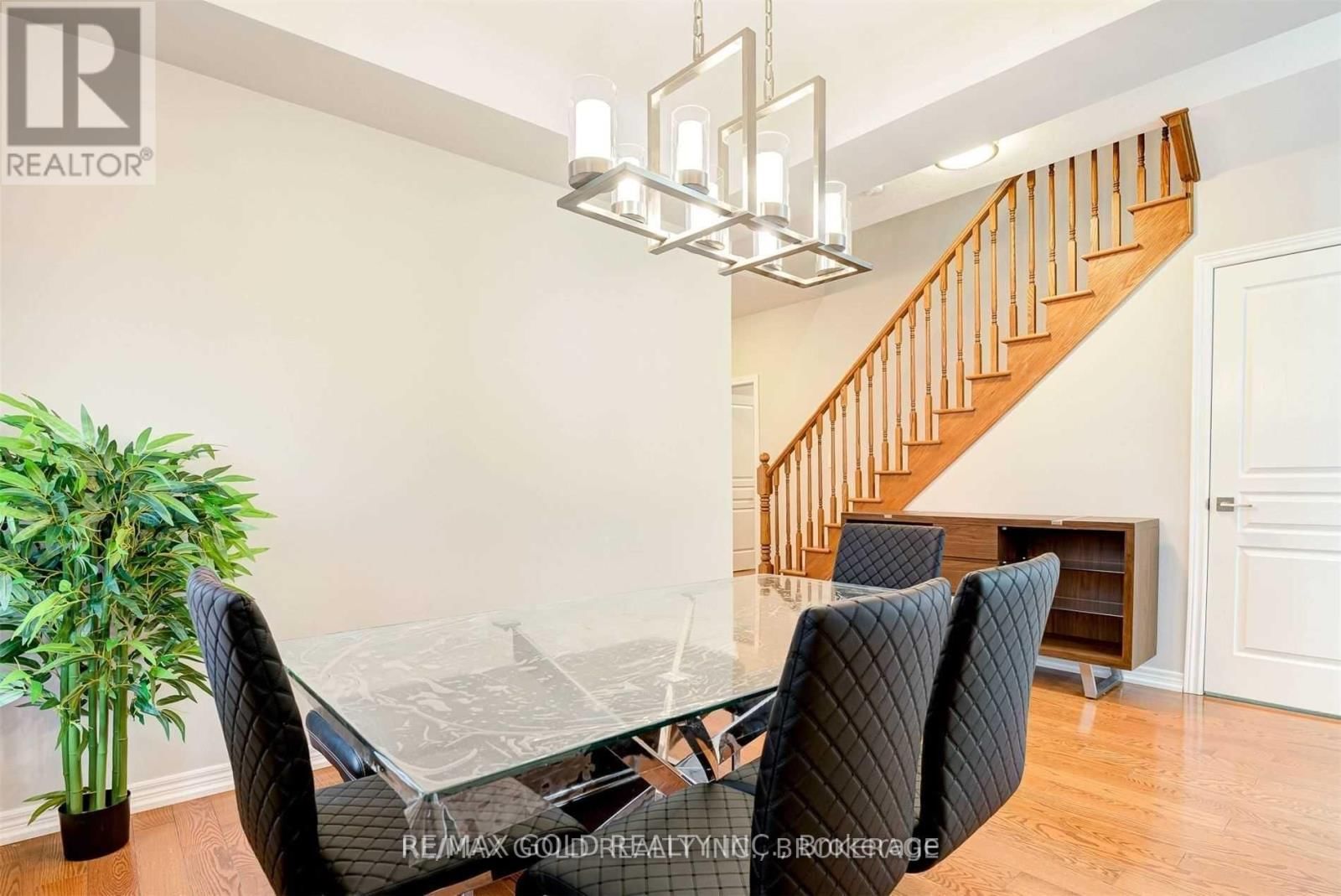 167 ELMBANK TRAIL Image 11