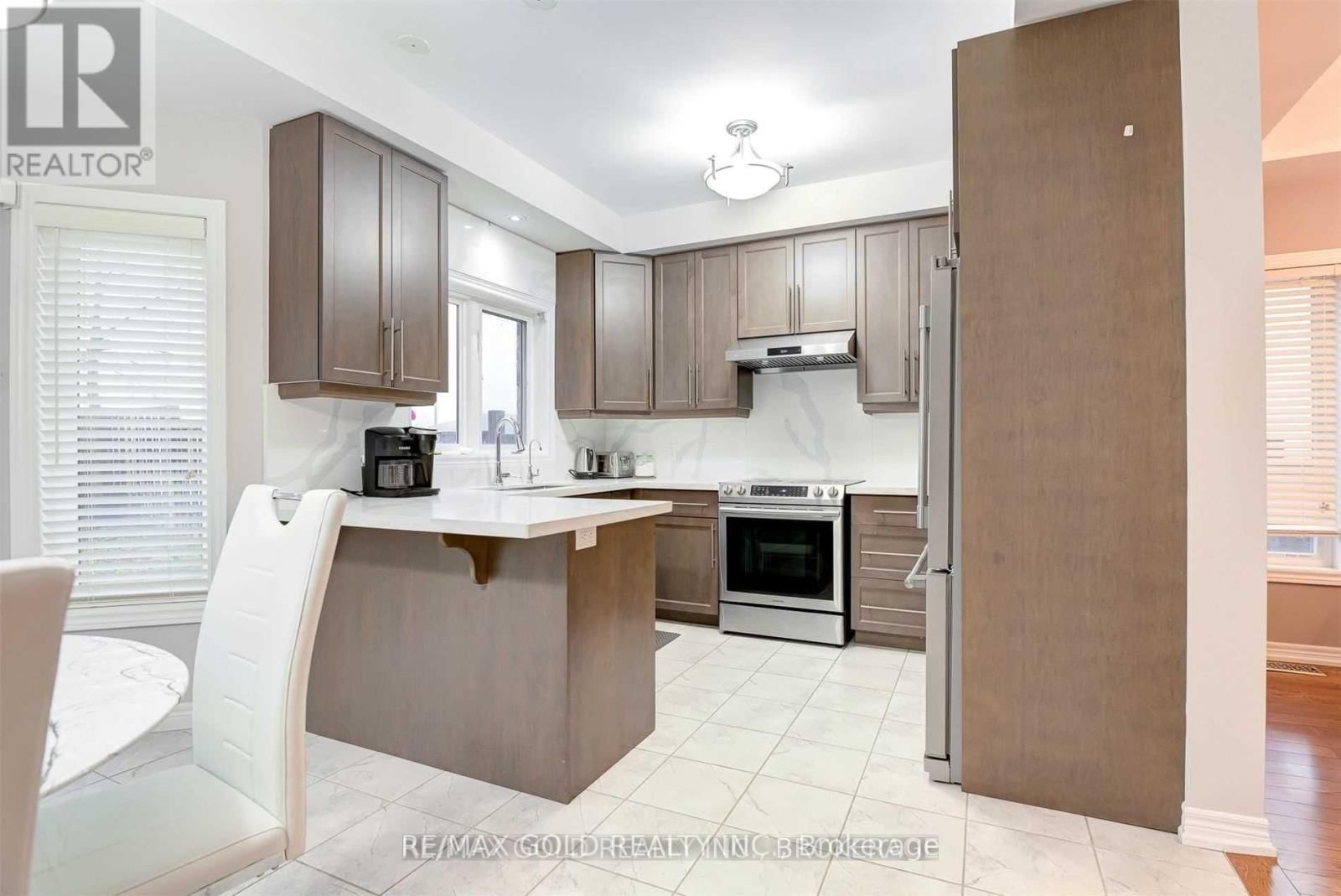 167 ELMBANK TRAIL Image 12