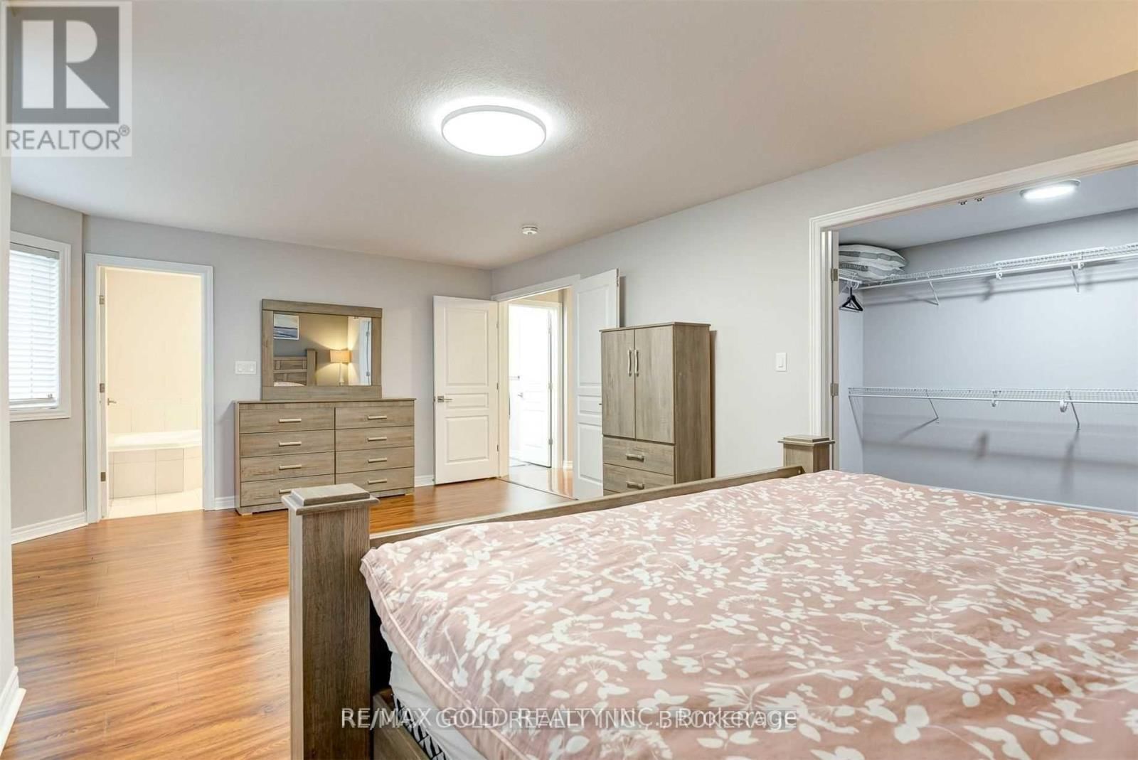 167 ELMBANK TRAIL Image 25