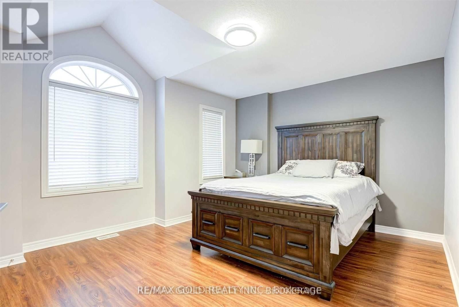 167 ELMBANK TRAIL Image 33