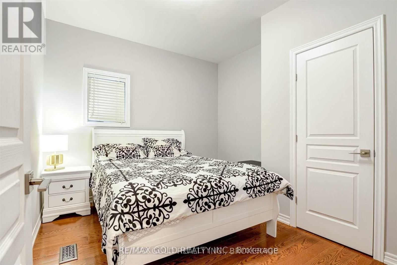 167 ELMBANK TRAIL Image 8