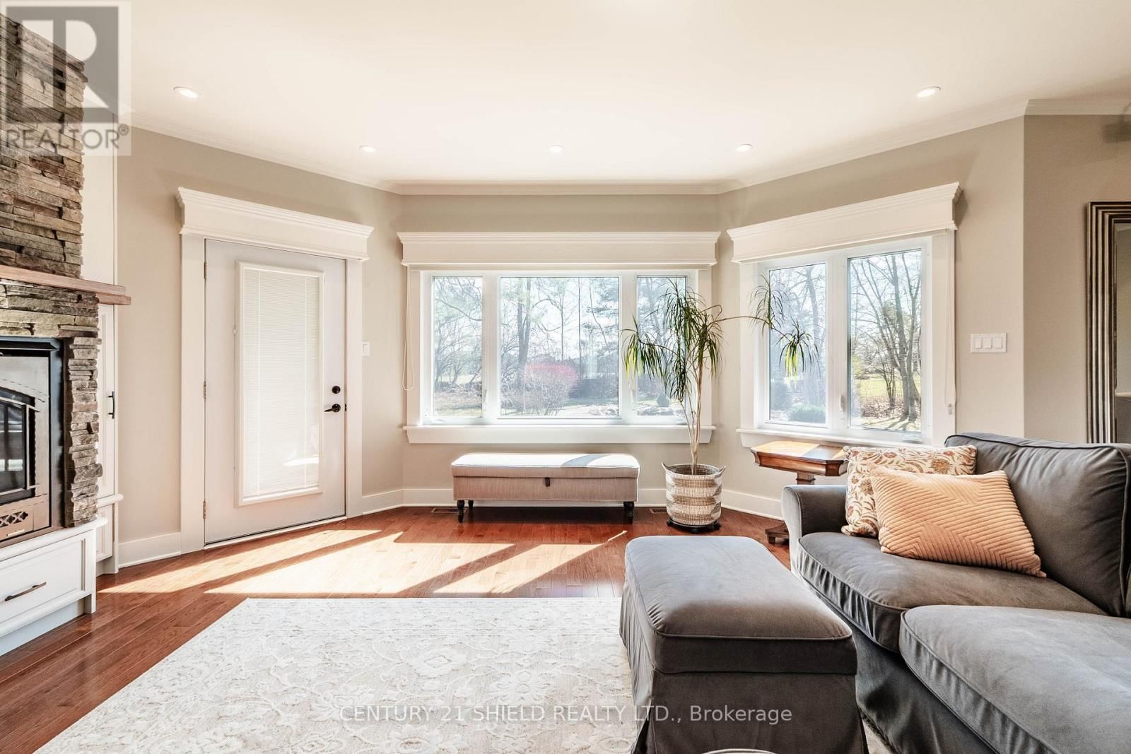 1 FOREST HILL ROAD Image 19