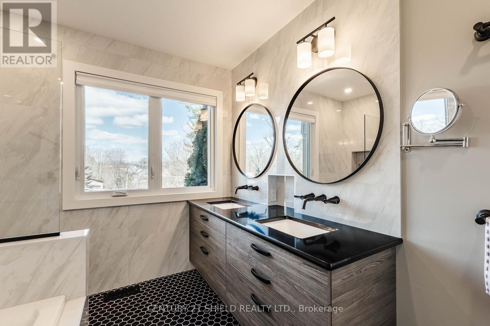 1 FOREST HILL ROAD Image 28