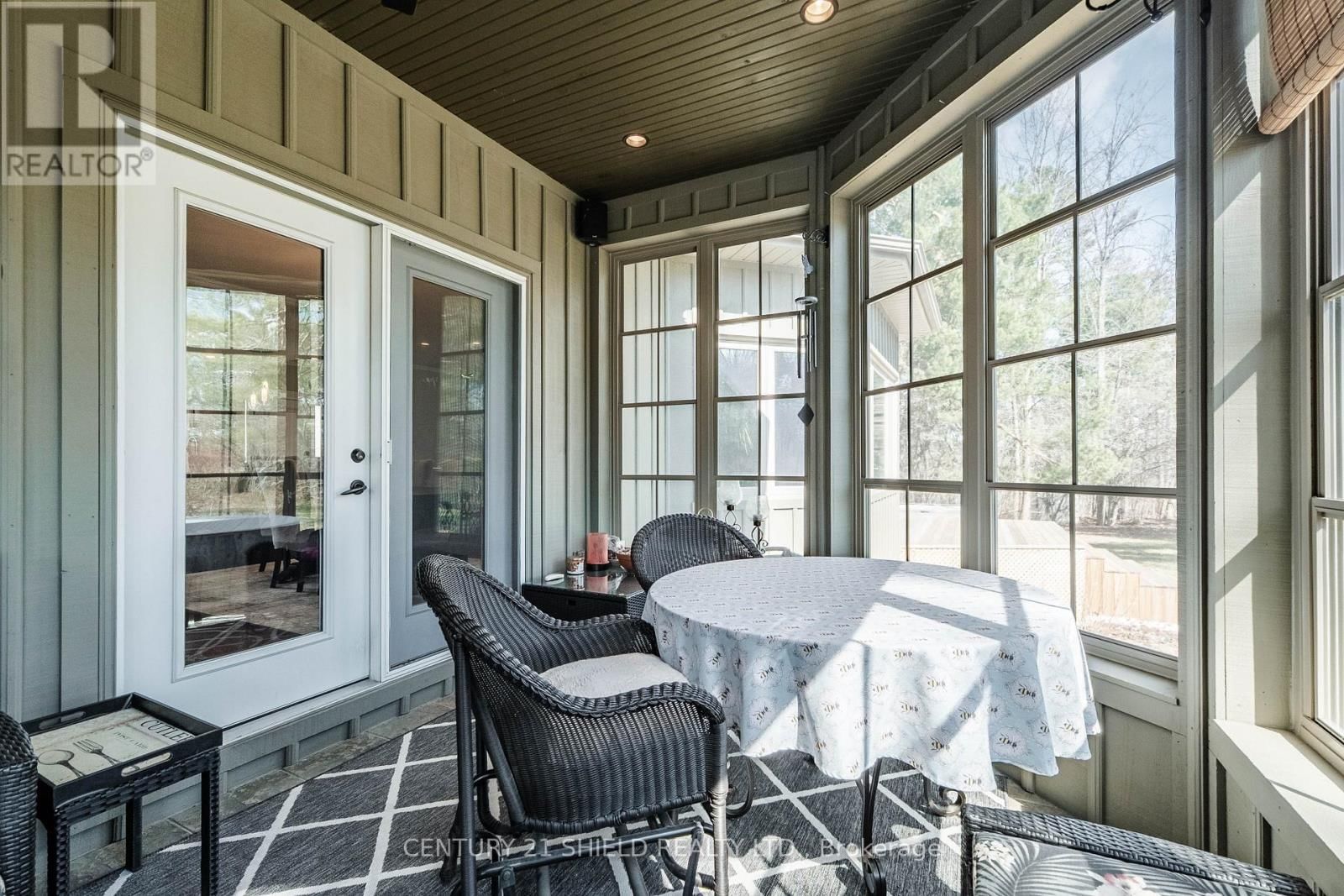 1 FOREST HILL ROAD Image 32