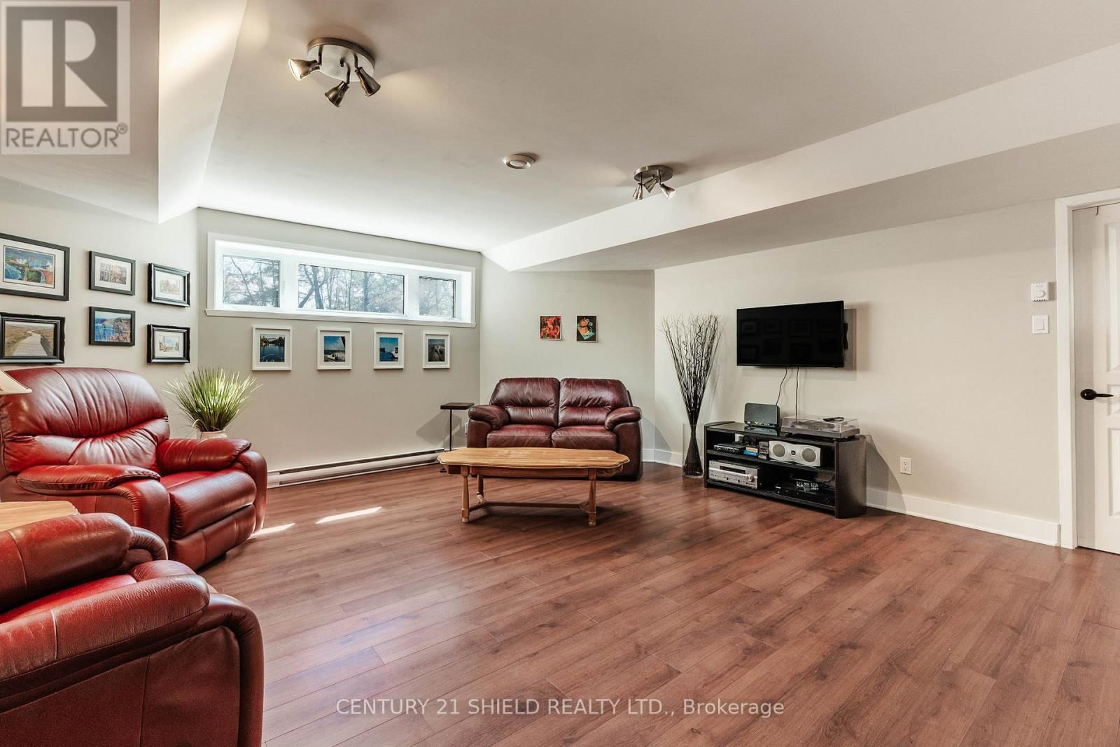 1 FOREST HILL ROAD Image 35