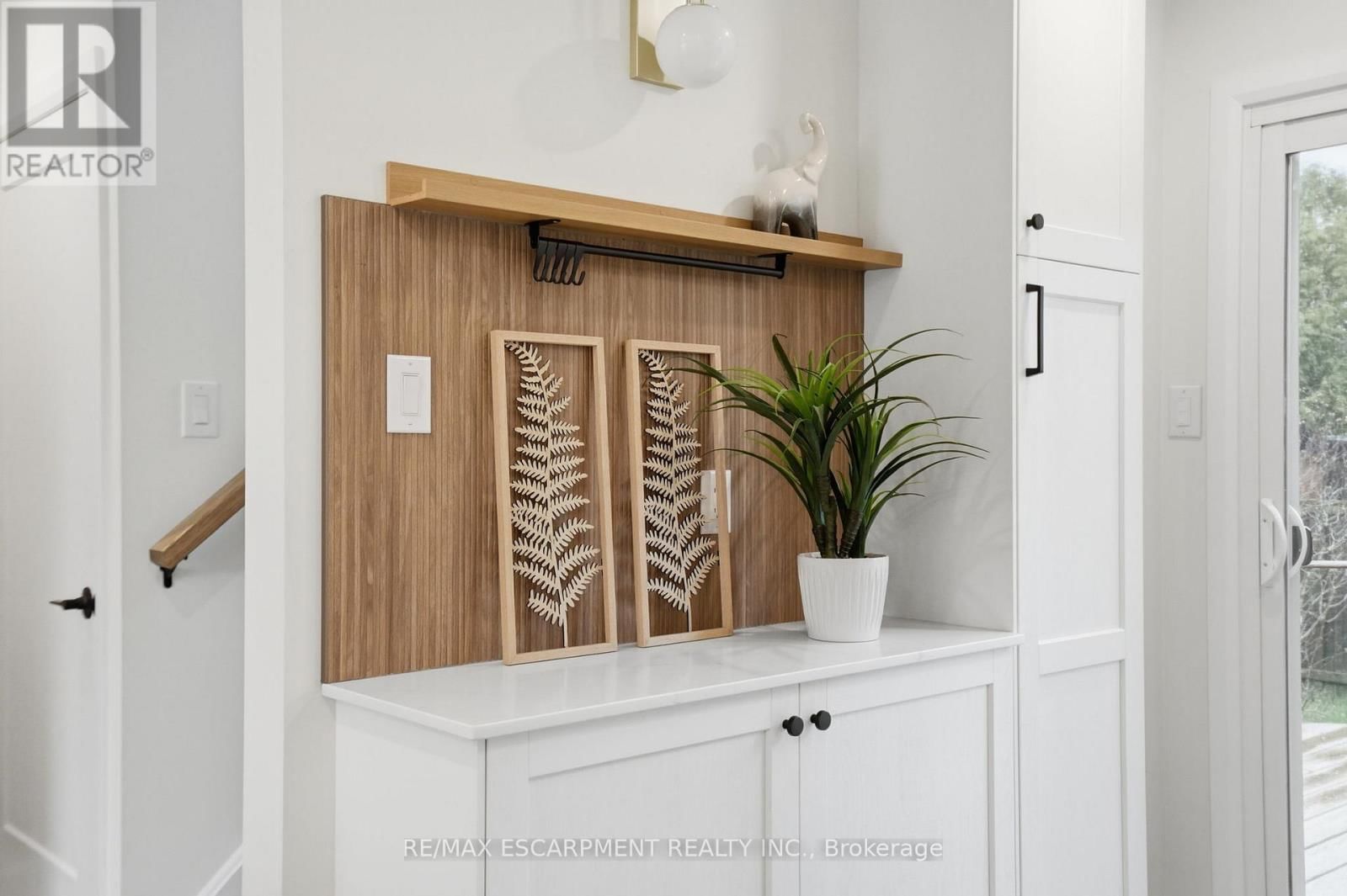 8 CHUDLEIGH STREET Image 12