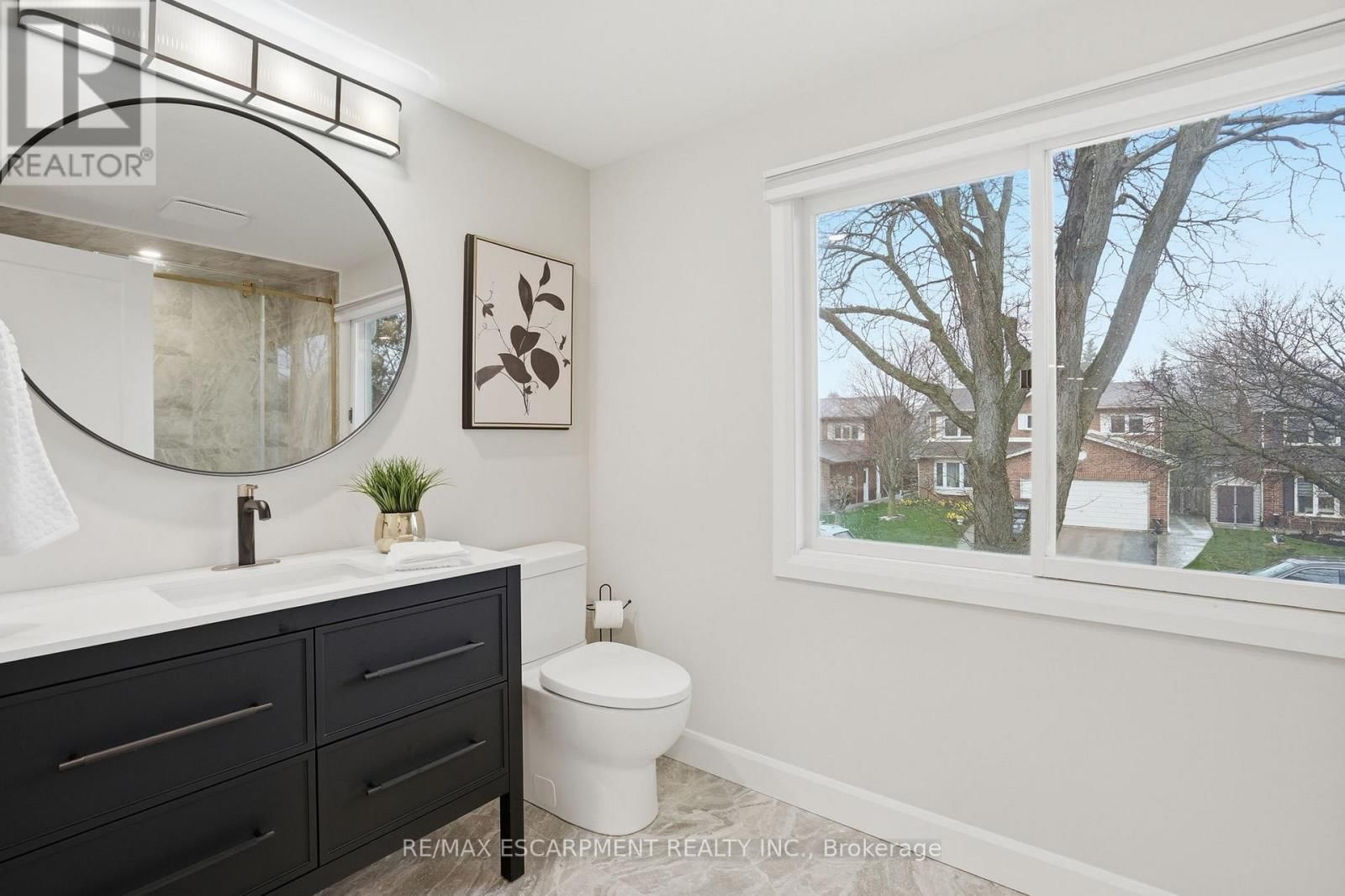 8 CHUDLEIGH STREET Image 22