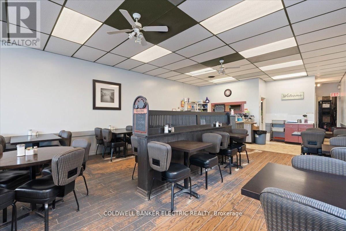 Unit #10 - 833 CHEMONG ROAD Image 5