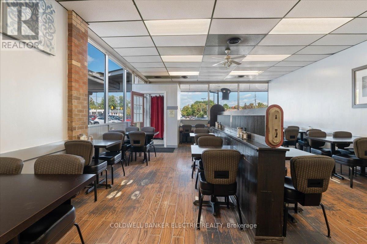 Unit #10 - 833 CHEMONG ROAD Image 7