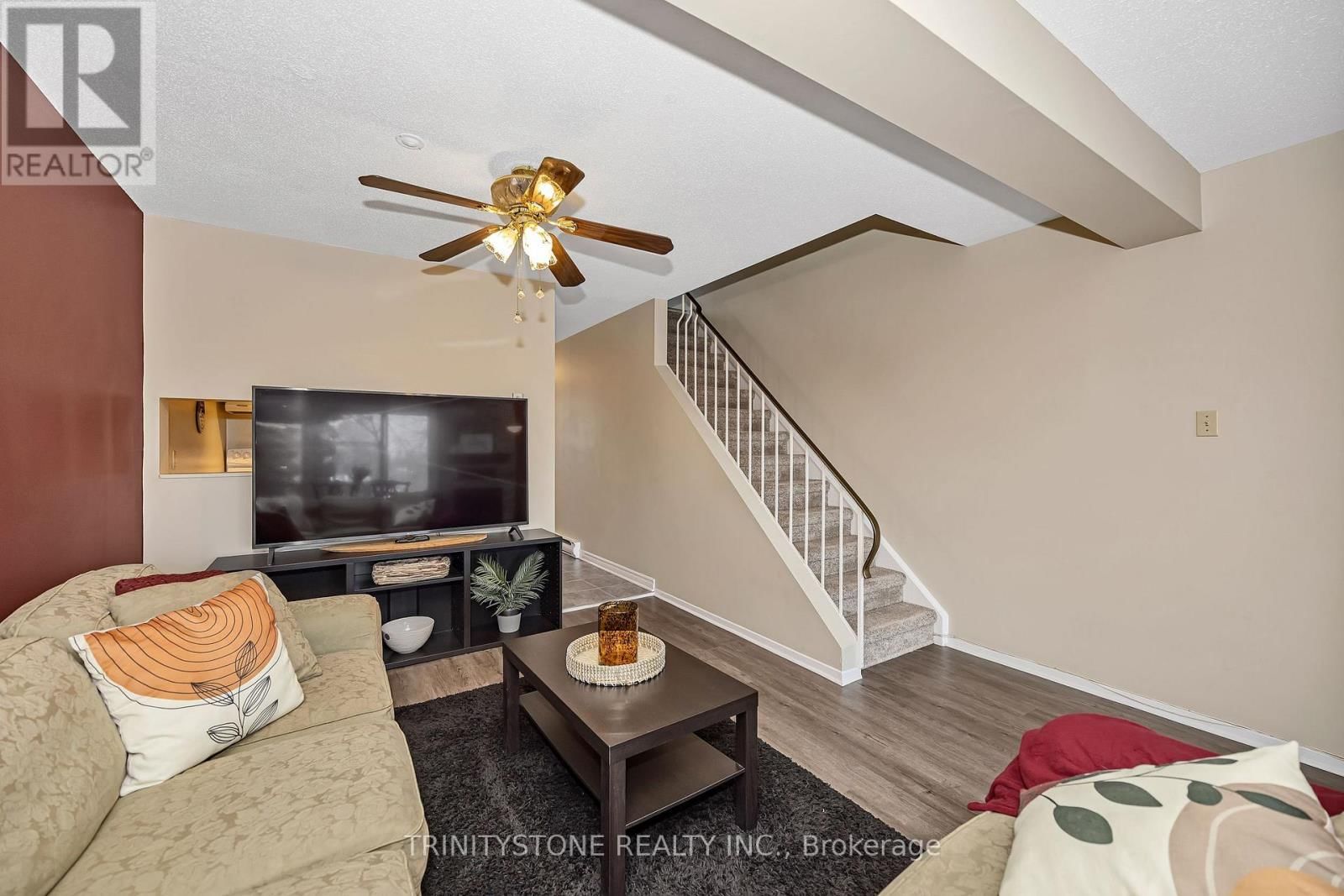 57 - 811 CONNAUGHT AVENUE Image 16