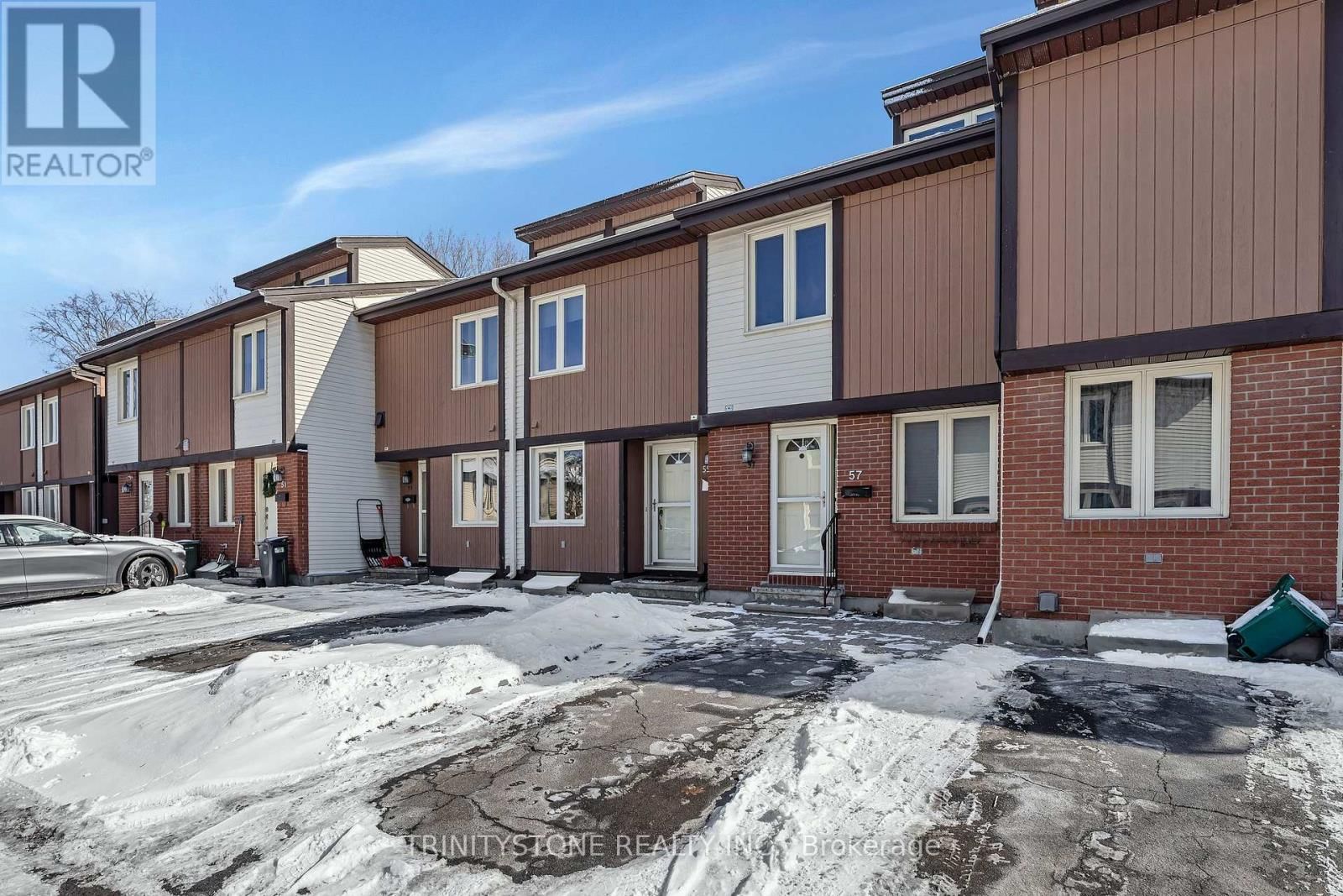 57 - 811 CONNAUGHT AVENUE Image 2