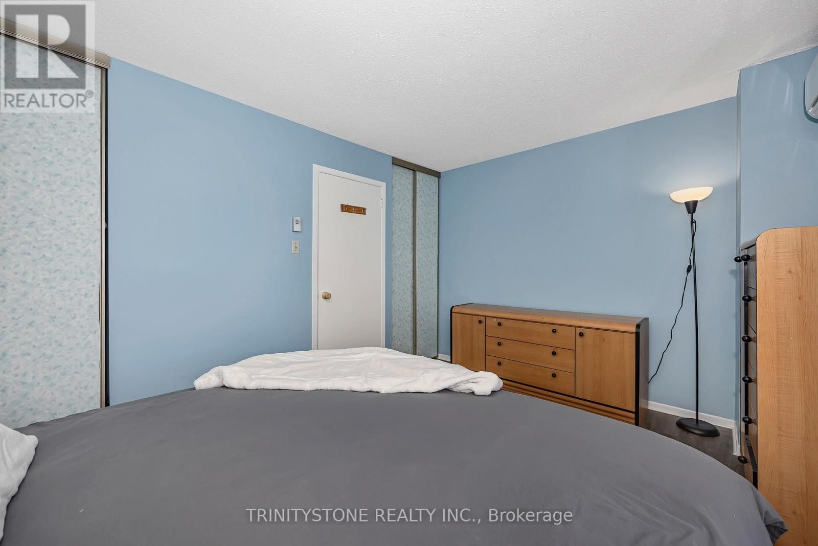 57 - 811 CONNAUGHT AVENUE Image 24