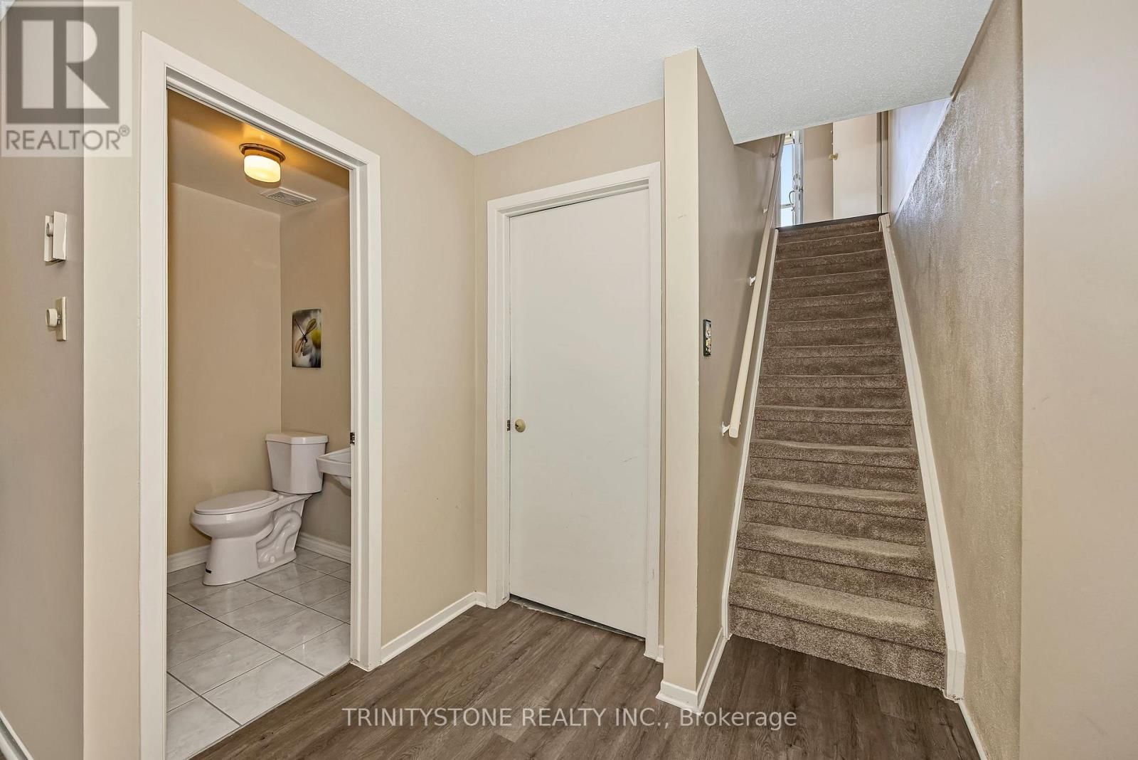 57 - 811 CONNAUGHT AVENUE Image 31