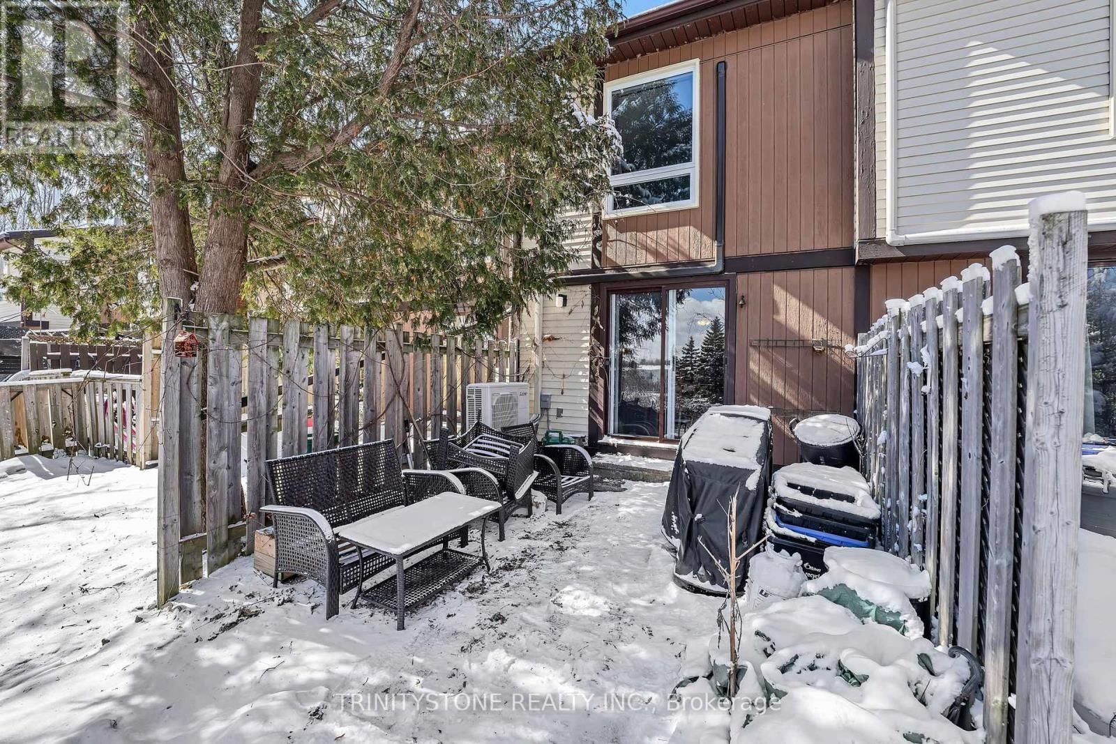 57 - 811 CONNAUGHT AVENUE Image 39