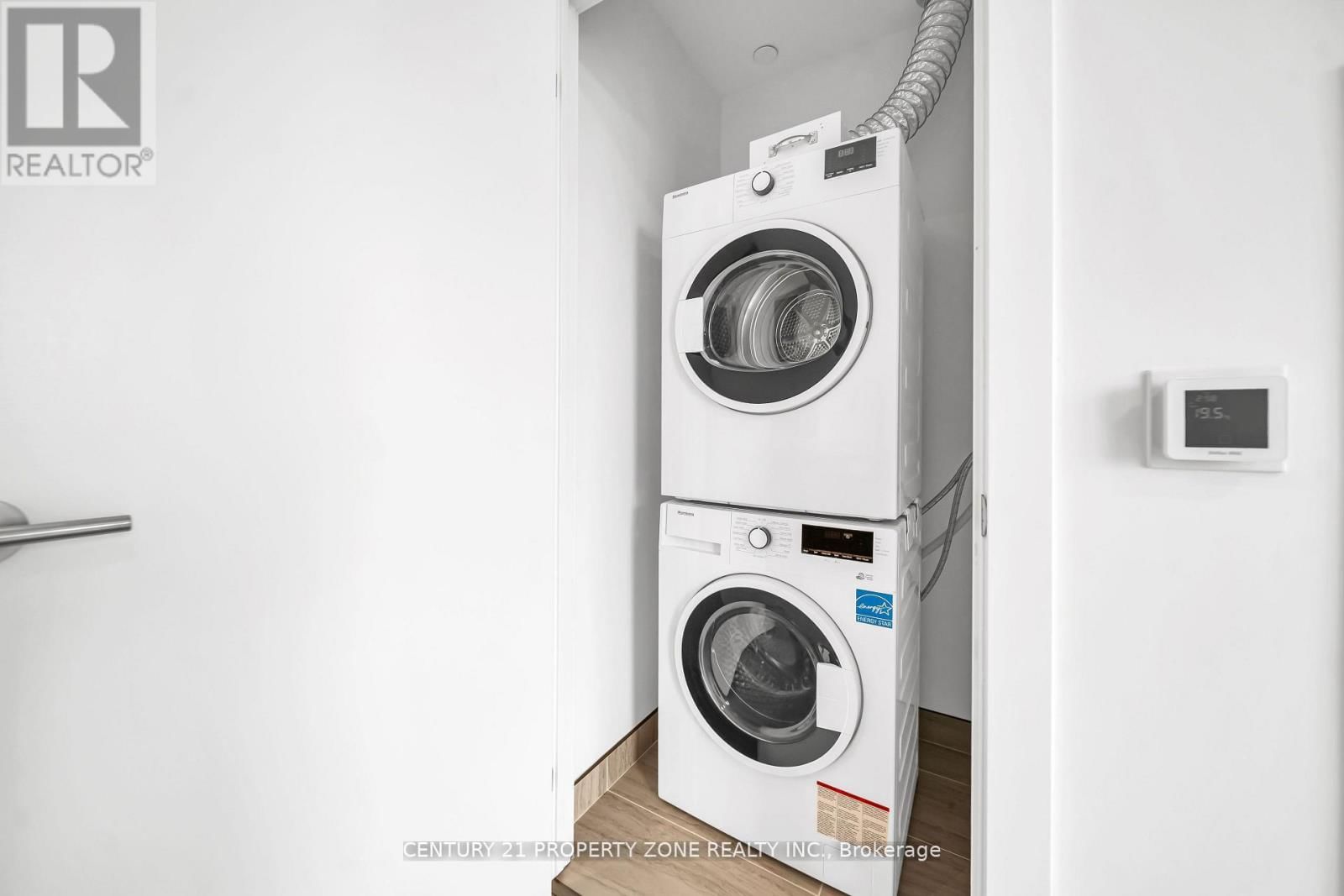 1914 - 25 WELLINGTON STREET Image 12