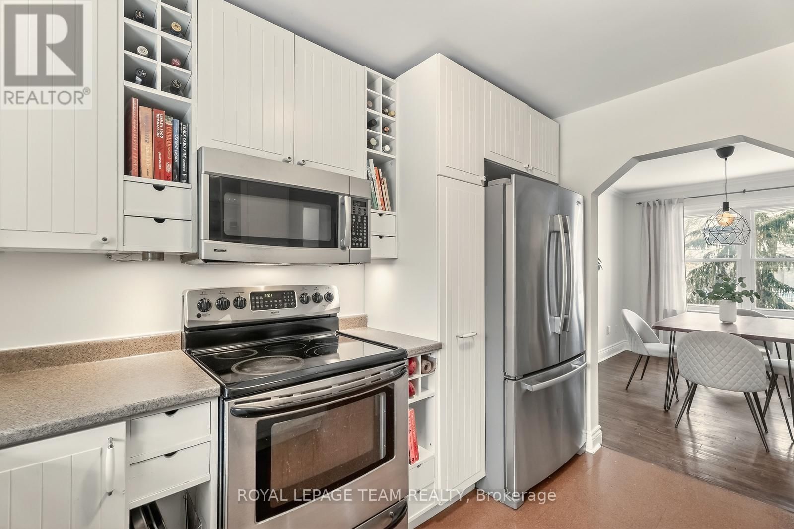 1314 RANDALL AVENUE Image 10