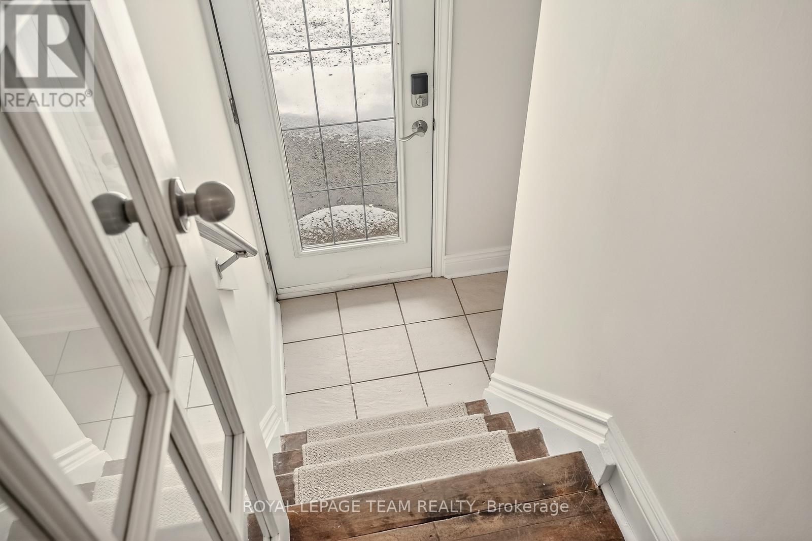 1314 RANDALL AVENUE Image 19