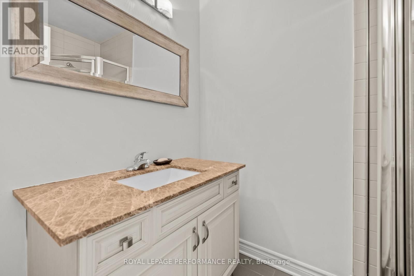 14 MARIA STREET Image 15