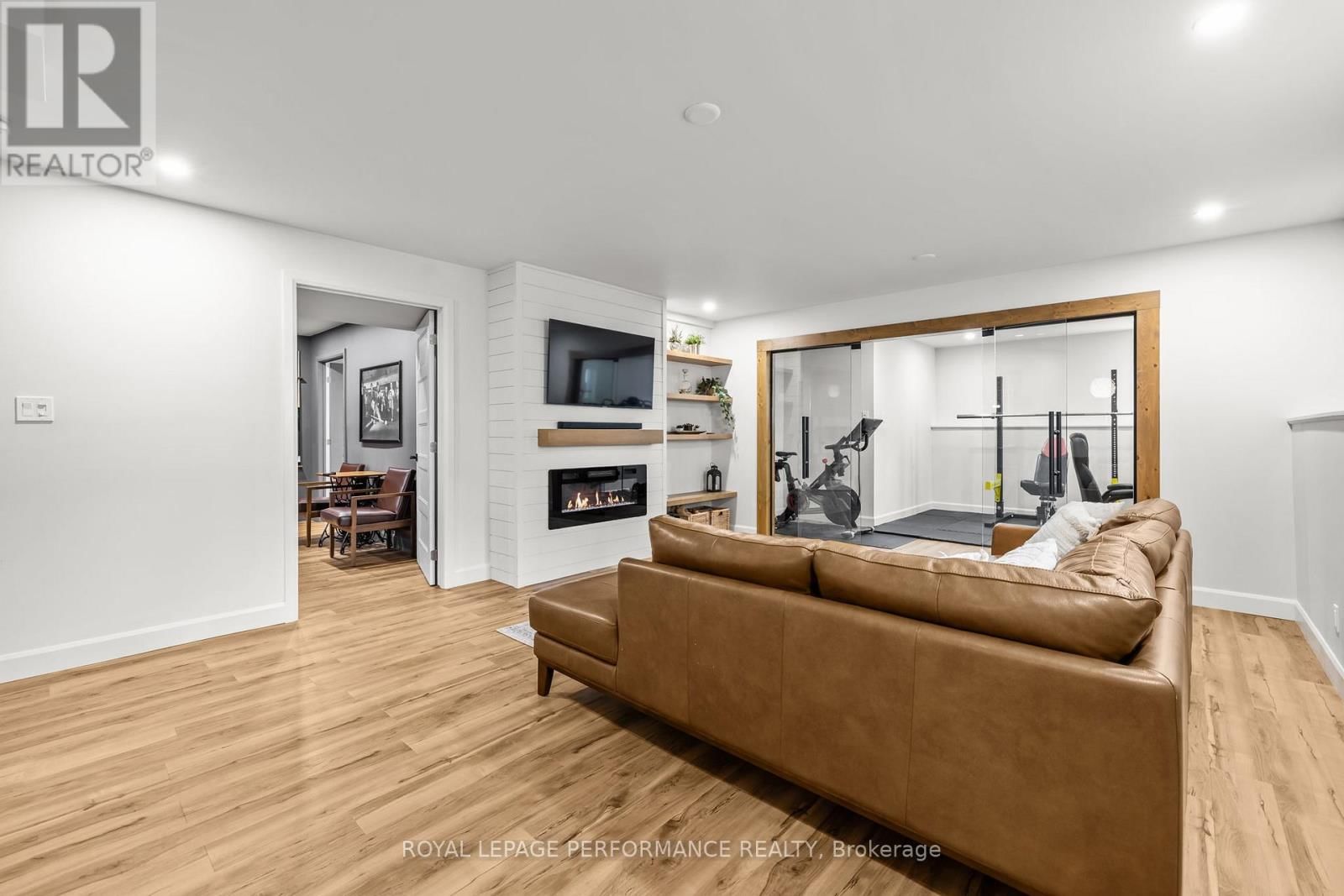 14 MARIA STREET Image 22