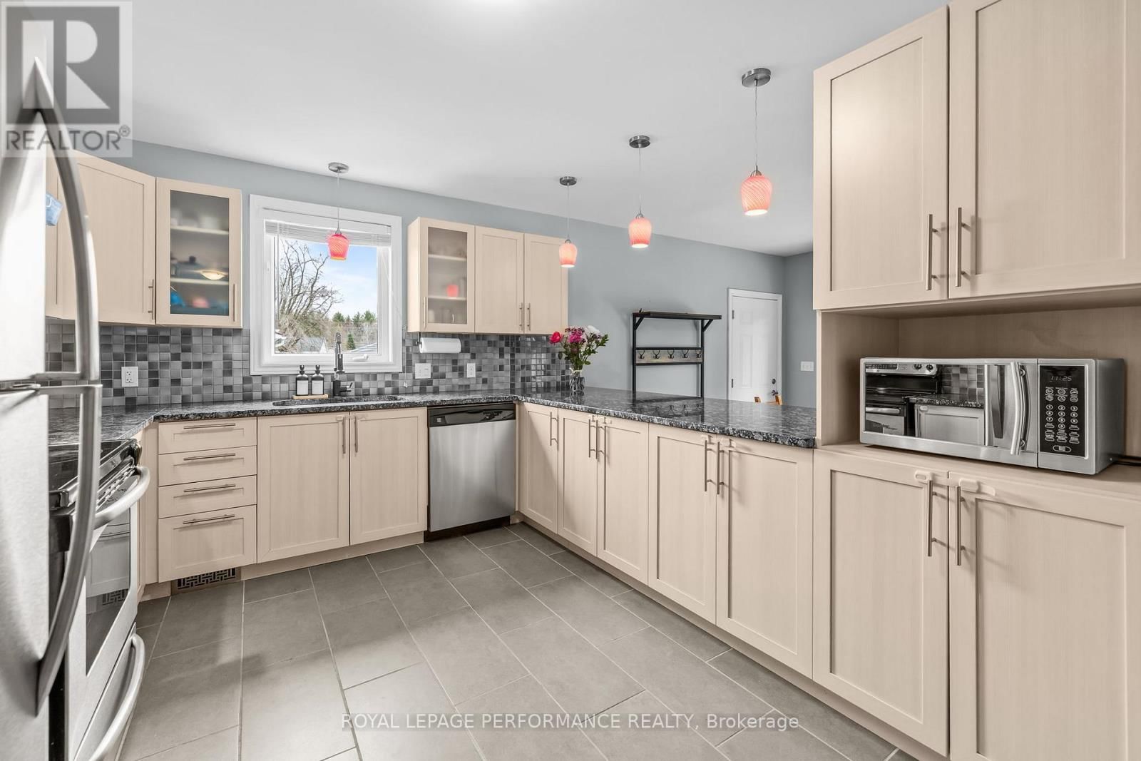 14 MARIA STREET Image 7