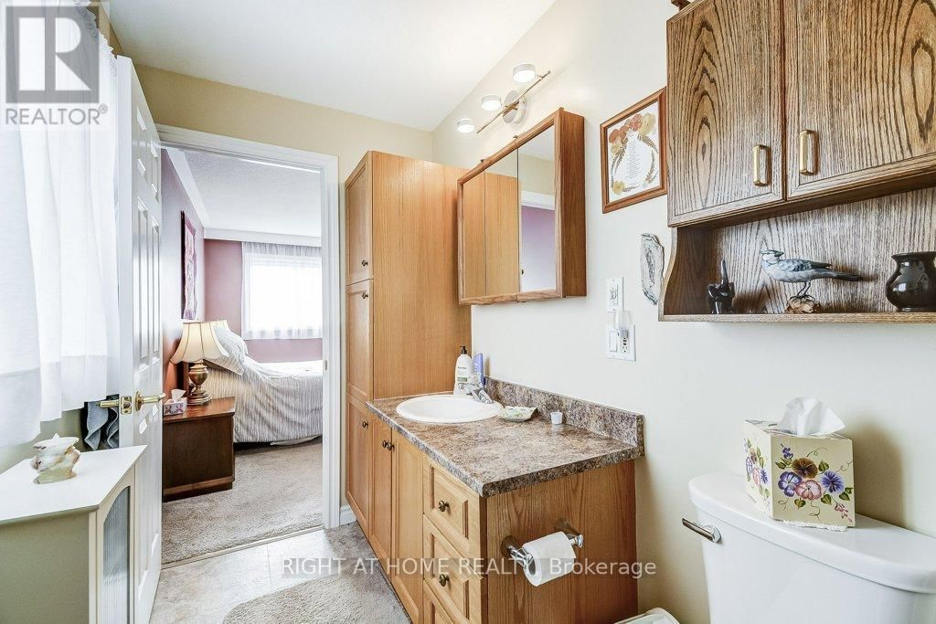 126 GLENARIFF DRIVE Image 24