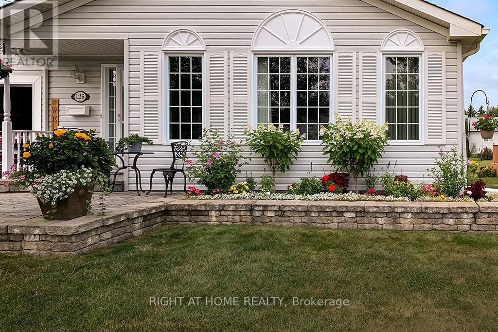 126 GLENARIFF DRIVE Image 36