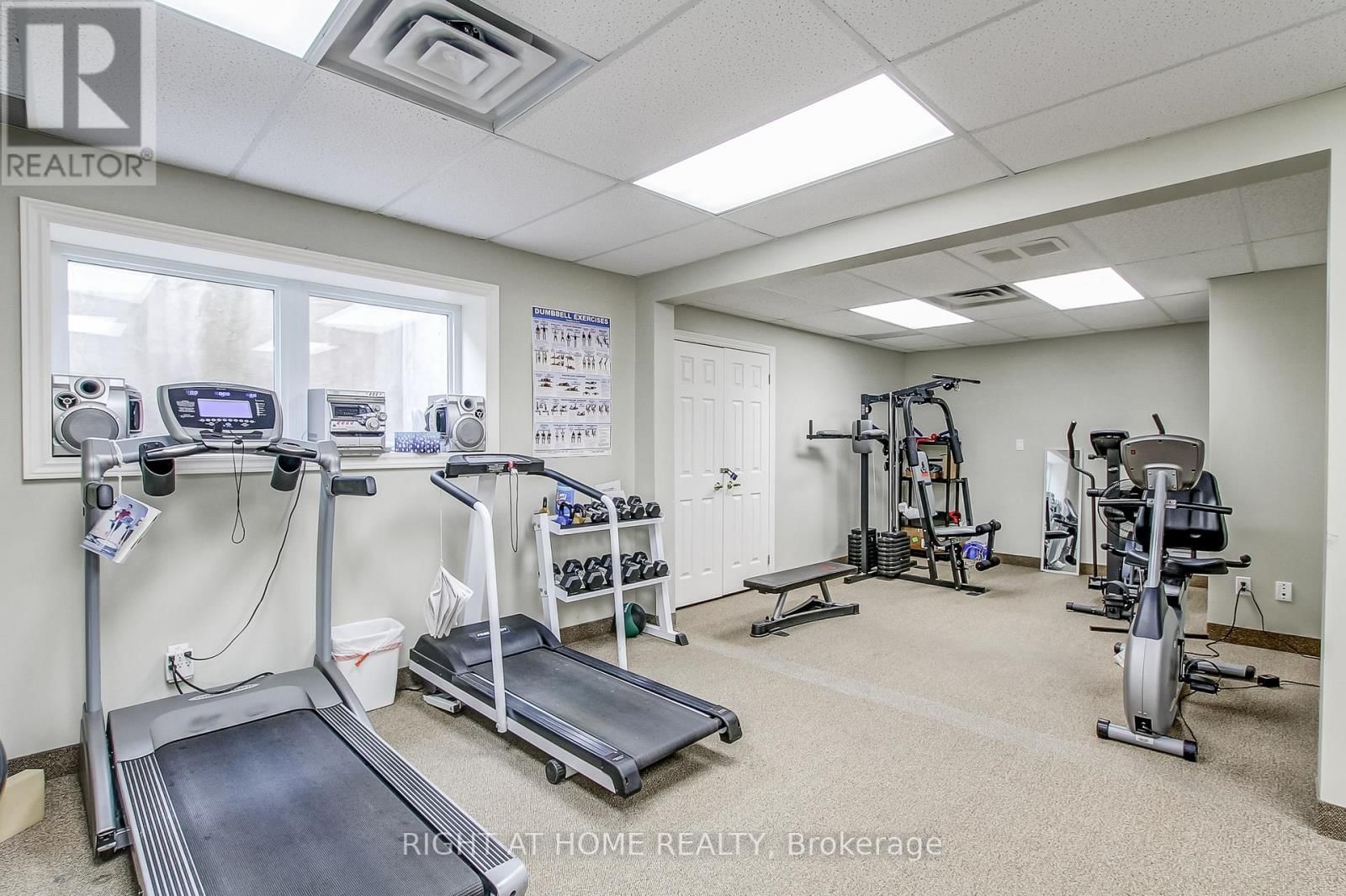 126 GLENARIFF DRIVE Image 42