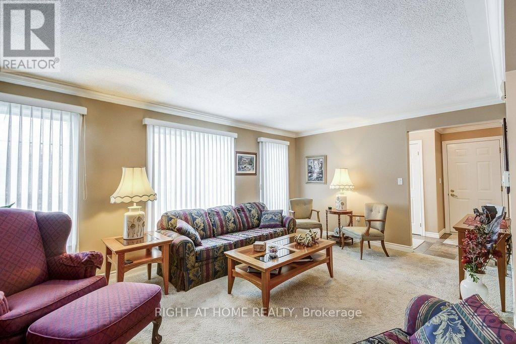 126 GLENARIFF DRIVE Image 7