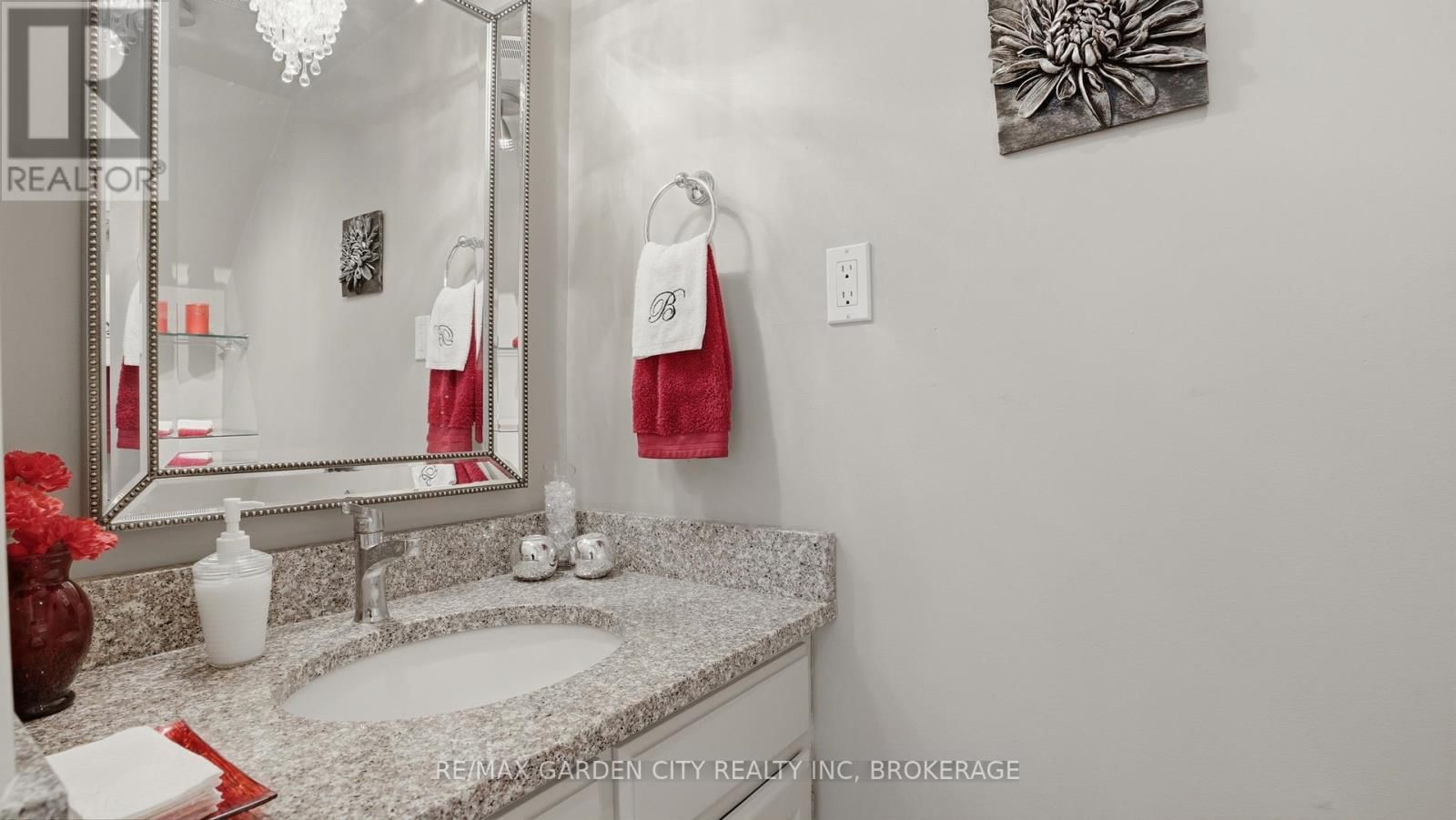 14 - 178 SCOTT STREET Image 14