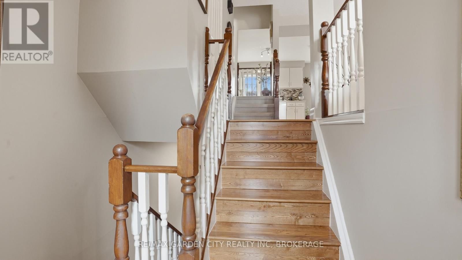 14 - 178 SCOTT STREET Image 2