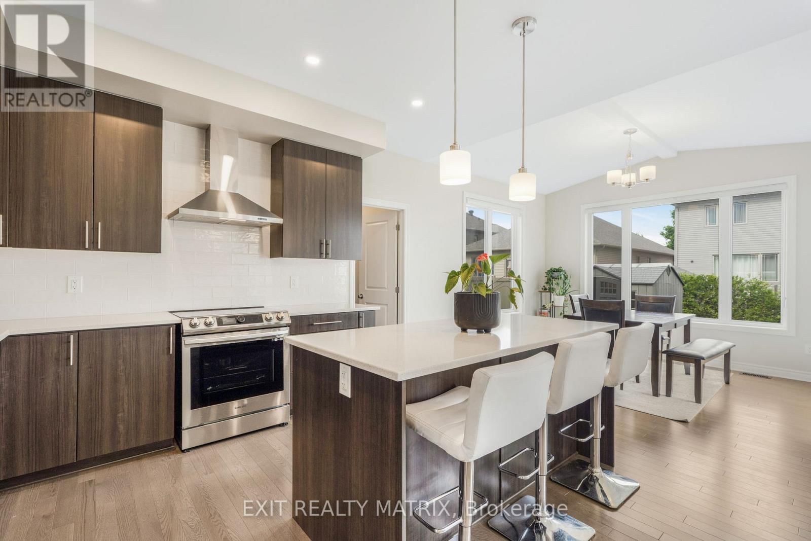 700 NAMUR STREET Image 11