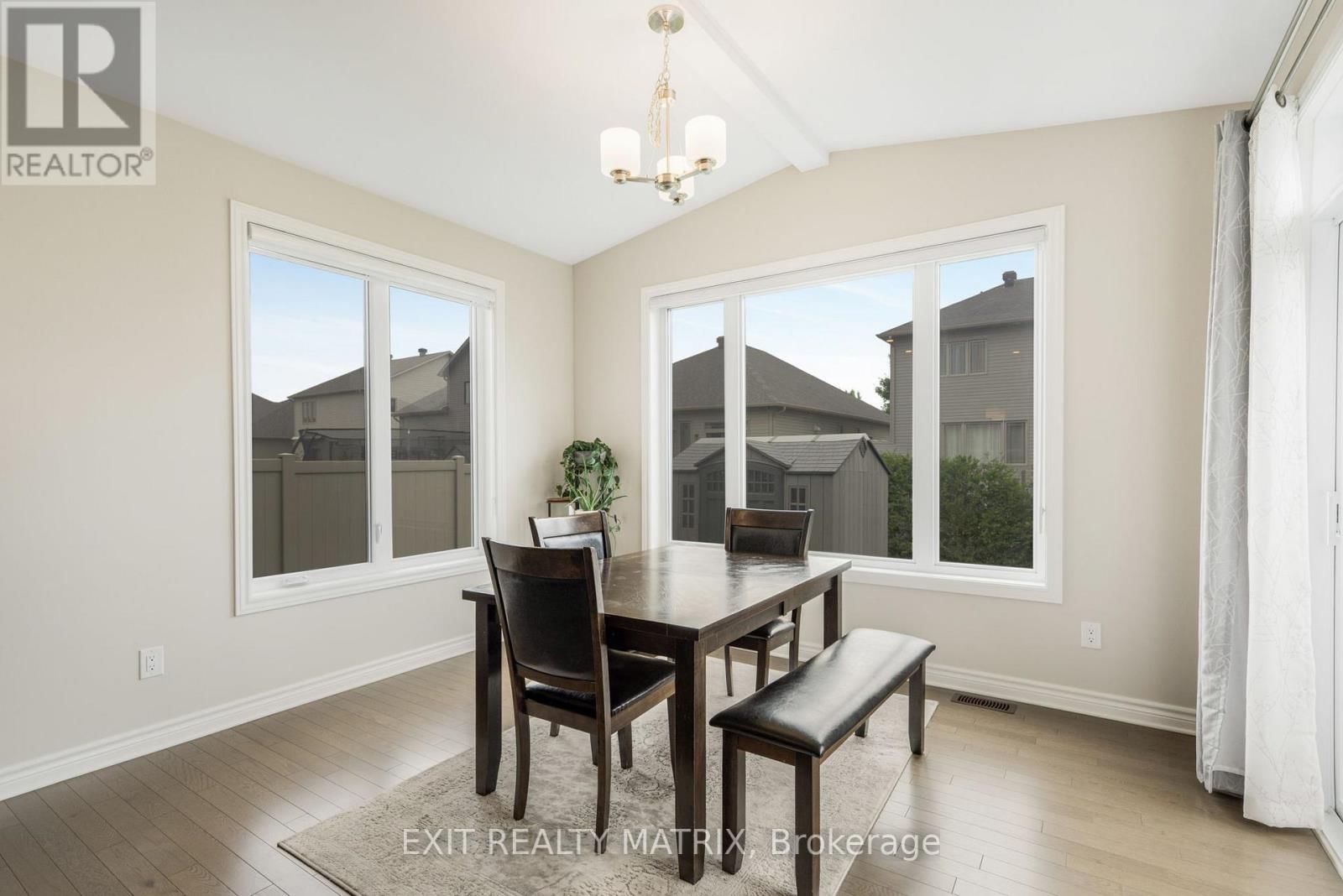 700 NAMUR STREET Image 15